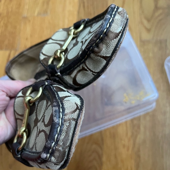 Coach women’s loafers - Picture 2 of 9